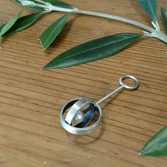 Vintage Silver and Authentic Pearl Orb Pendant - Picture 2 of 4